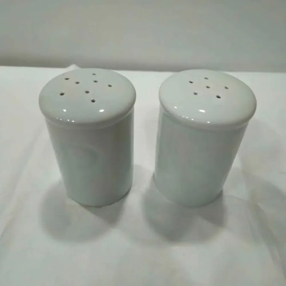 White ceramic salt pepper shakers